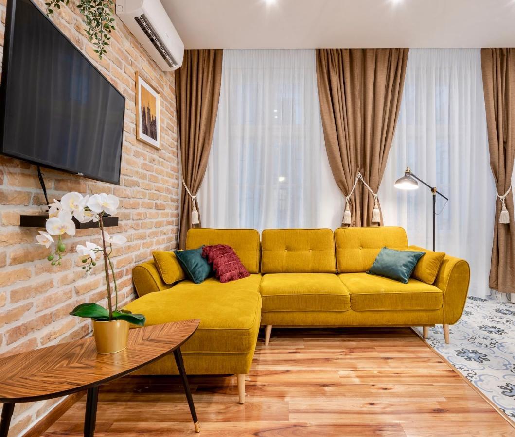 Architecture Fan'S Apartment Near Opera House Budapest Luaran gambar
